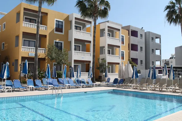 Damon Hotel Apartments