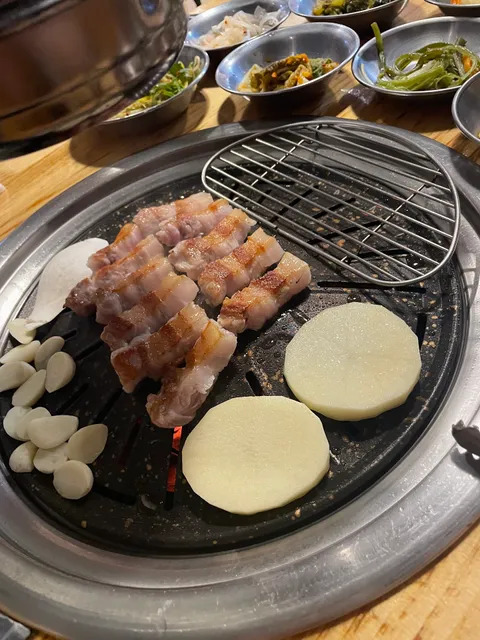 칼집삼겹