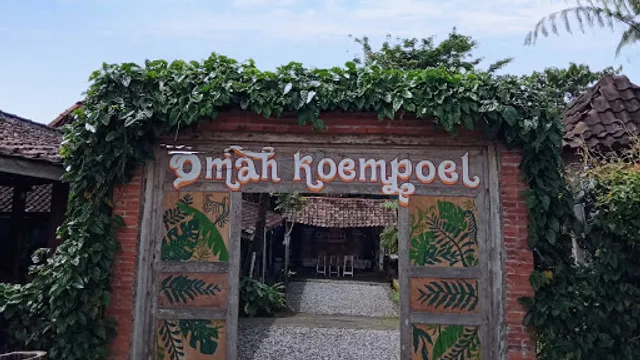 Omah Koempoel
