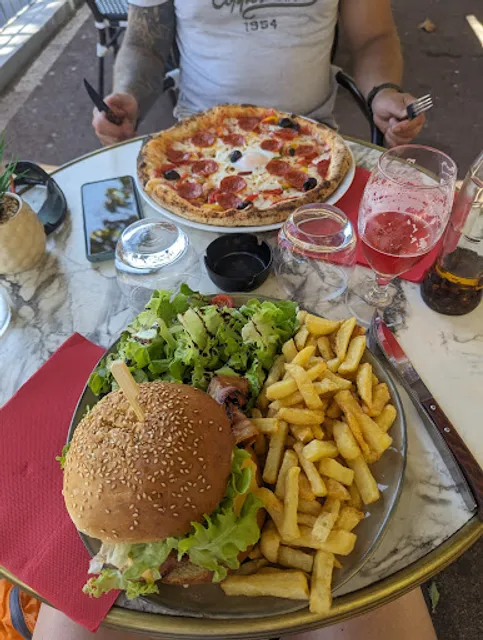 Brasserie Pizzeria La Piazza