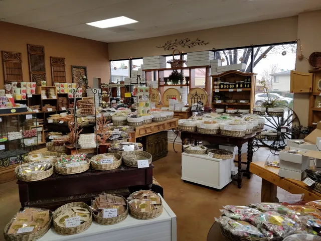 Rancho Raviri Almonds and Gifts