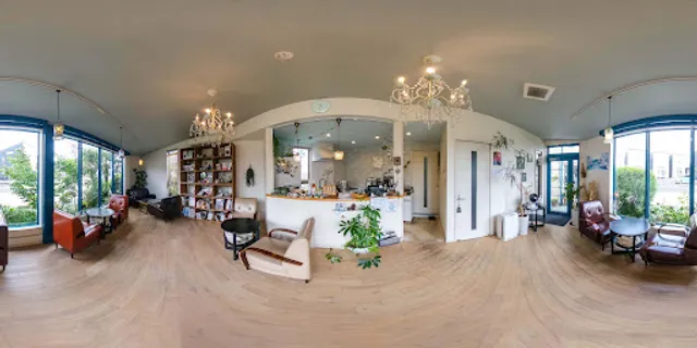 Cafe AQUAROOM (カフェ アクアルーム)