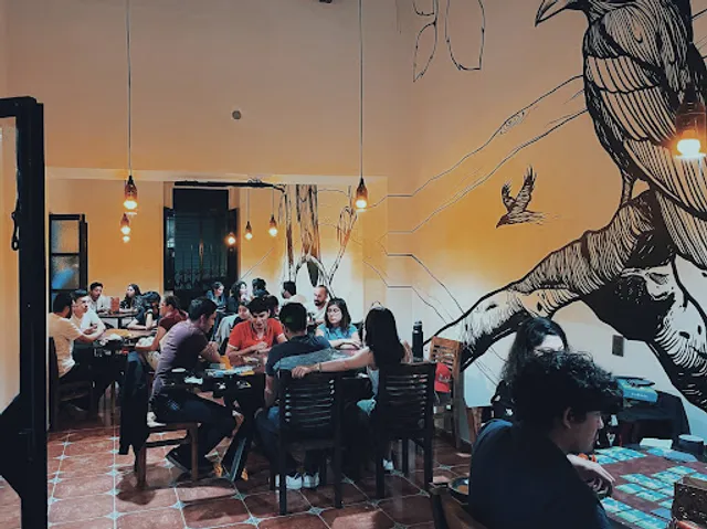 El Cuervo: Café y juegos de mesa