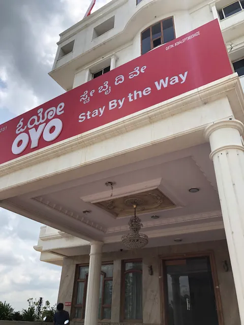 OYO 12051 Stay By the Way