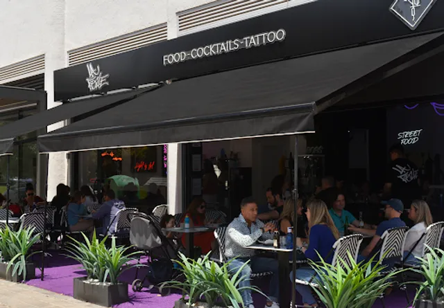 La Folie Burgers & Tatuaje