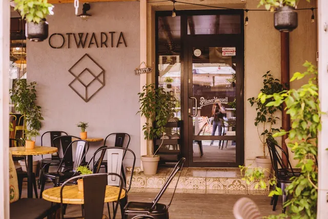 Otwarta - Wine Cafe
