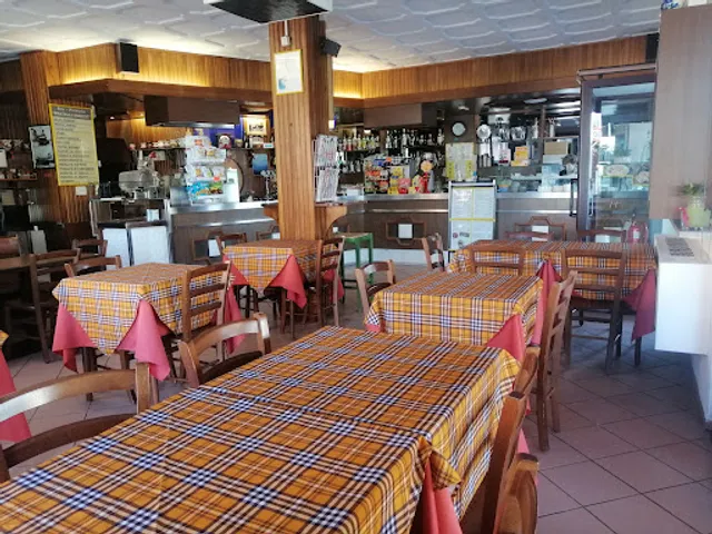 Bar paninoteca alla stazione