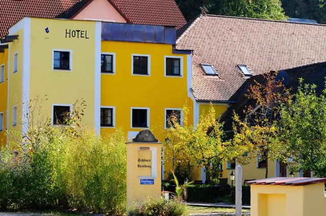 Hotel Schlossresidenz Heitzenhofen - SARPLAN BAUPLANUNG/HOTEL GMBH