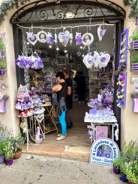 Negozio IL LAVANDETO DI ASSISI Assisi Piazza Santa Chiara Assisi di Assisi