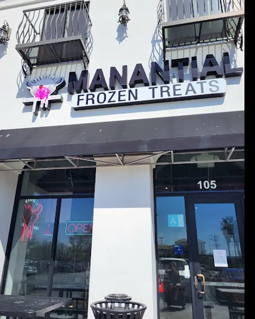 Manantial Salvadorean Restaurant