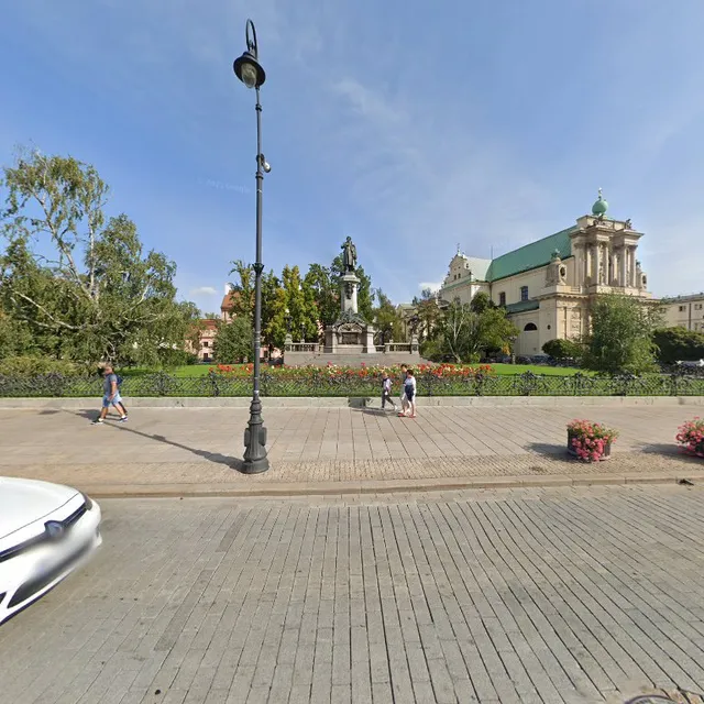 Krakowskie Przedmieście 21-23, 00-071