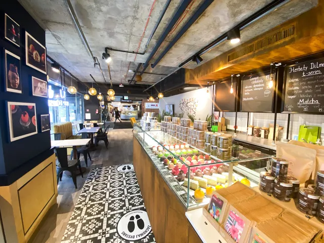 Cukiernia Kawiarnia DESEO Stary Browar Poznań