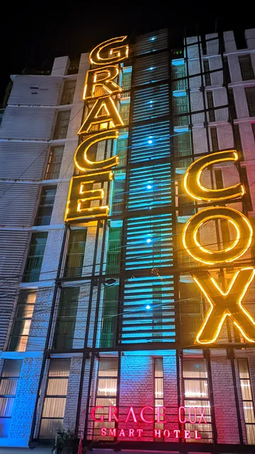 Grace Cox Smart Hotel