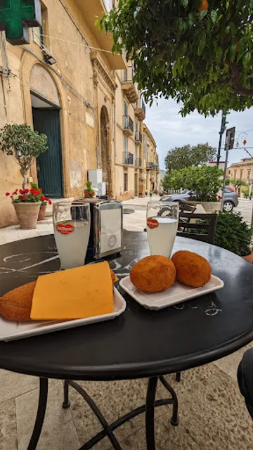 Caffè Beccadelli di Cipolla Filippo