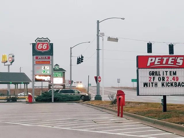 PETE'S
