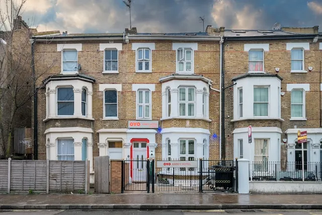 Abbey Hotel, London Shepherd's Bush Market