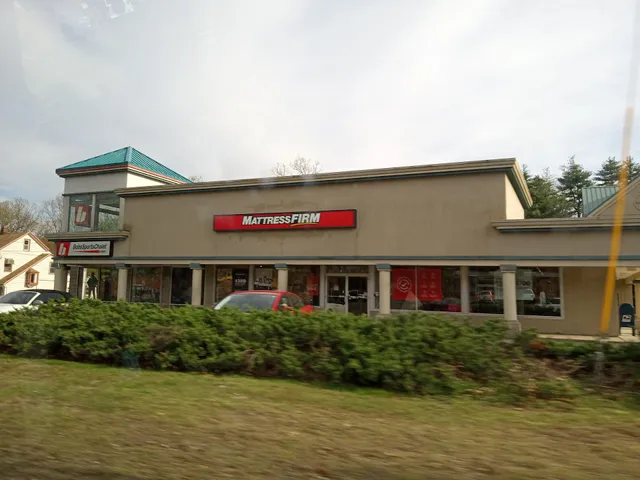 Plaza 44 Shopping Center