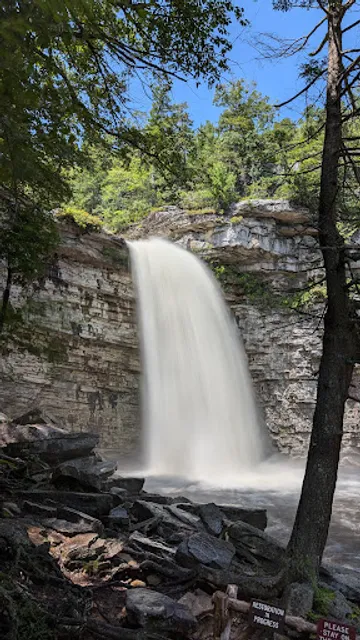 Awosting Falls Parking