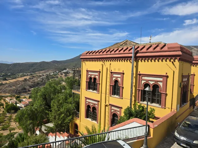 CASA BANDERAS & SPA LUXURY & ENTRADAS CAMINITO DEL REY (SUJETO A DISPONIBILIDAD)