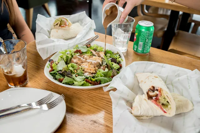 Zaatar w Zeit