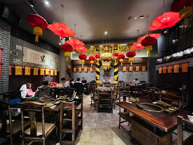 蔡記隆府 龍頭寺老灶火鍋 中山總店