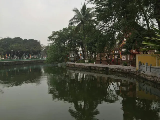 Westlake Hotel - Lac Long Quan