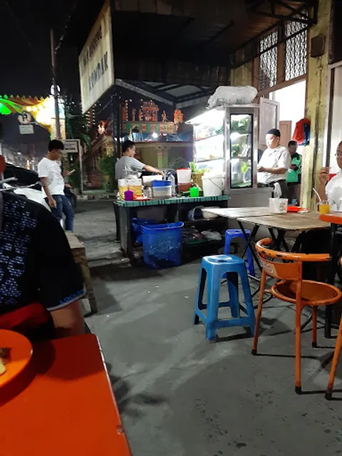 Nasi Goreng Komdak (கொம்டாக் ஃபிரைடு ரைஸ்)