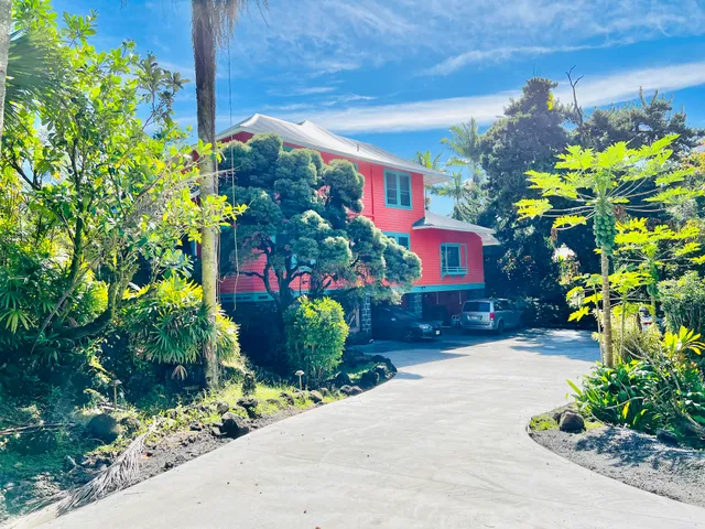 Garden Manor by the Sea