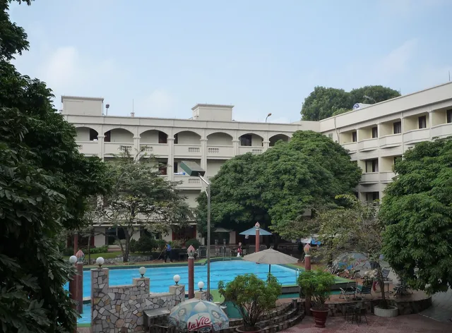 Nhà Khách Quân Đội