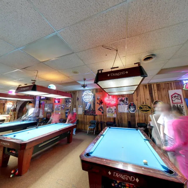 Job Billiards Club
