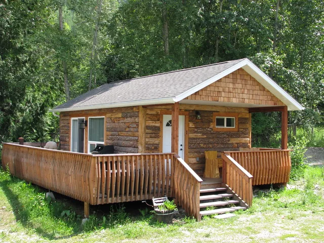 Tukaluk Campground & Cabins