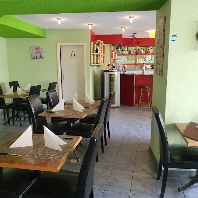 Holzofen Pizzeria Bella Pizza & Pizza Lieferdienst