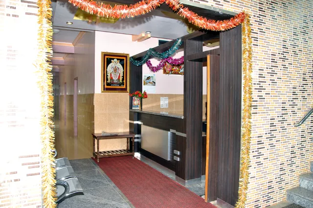 Hotel Sanman Deluxe Badami