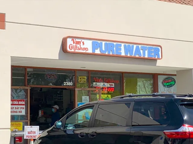 Van's Gift Shop & Pure Water