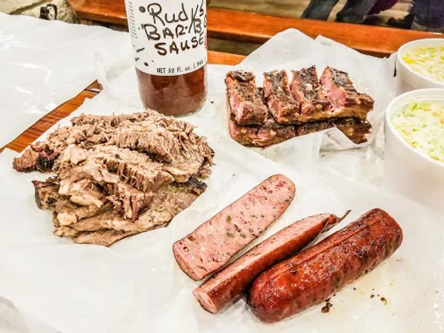 Rudy's "Country Store" and Bar-B-Q