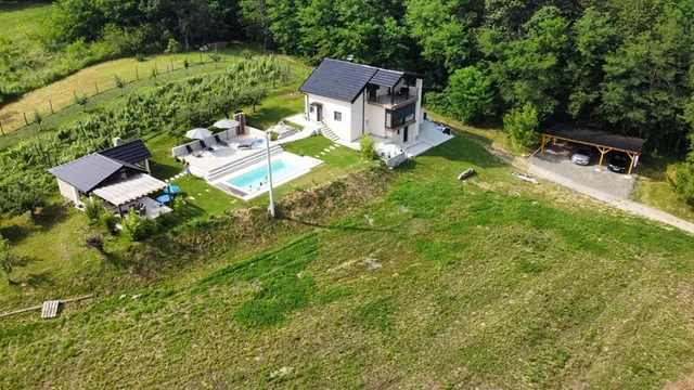 RosehipHill (Šipkovica)