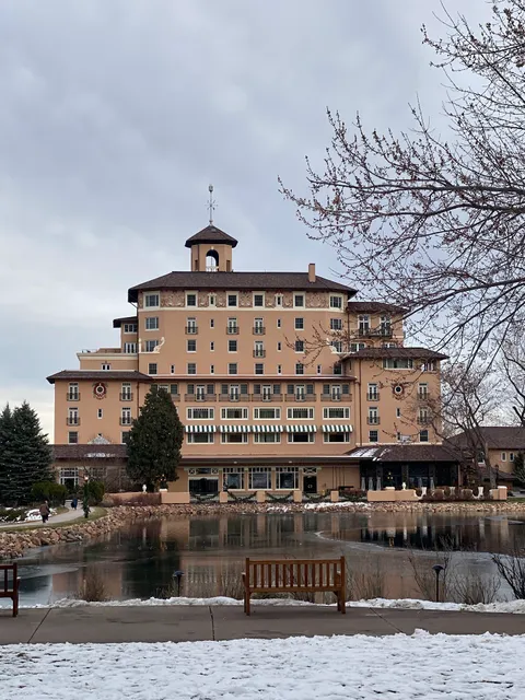 Broadmoor Hotel (West)