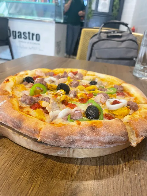 ÔGASTRO SNACK & PIZZERIA