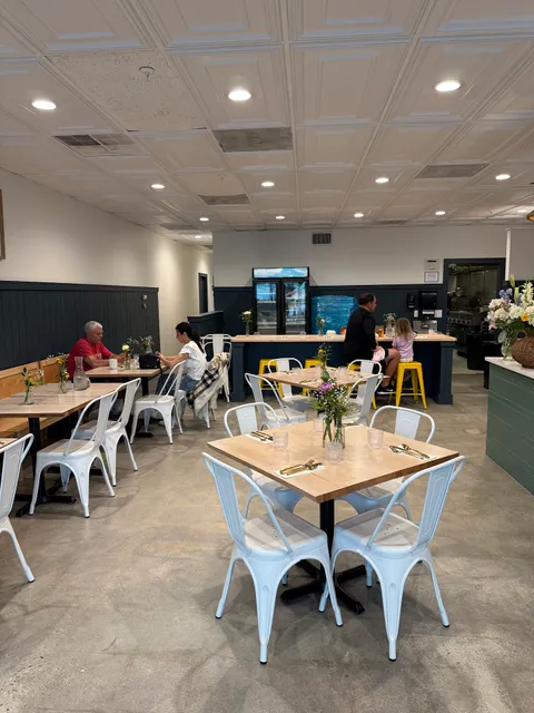 Wake Coffee & Kitchen