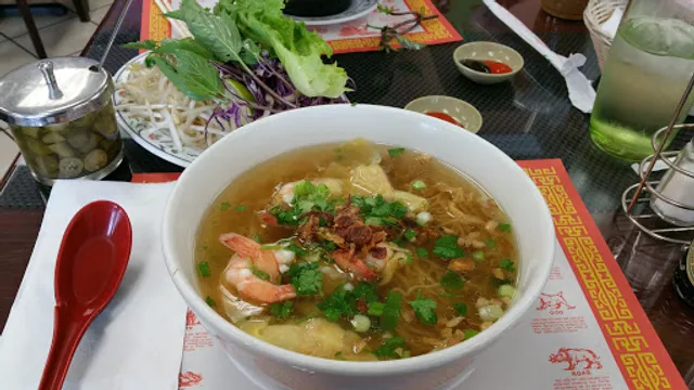 Pho Saigon Le