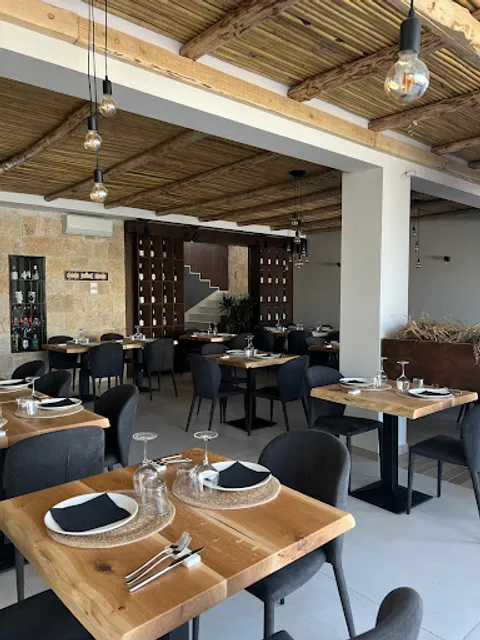 Shah Ristorante Lounge Bar