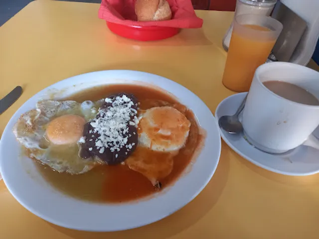 Bisquets Jauja - Serapio Rendon