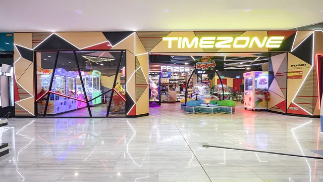 Timezone Marina Square - Arcade Games, Claw Games
