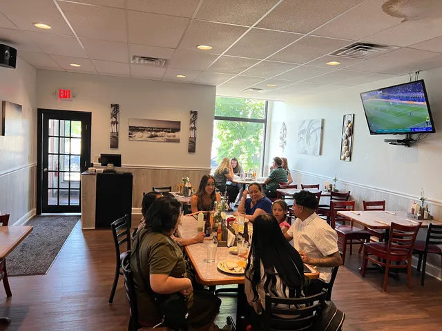 Club Leon Bar & Grill