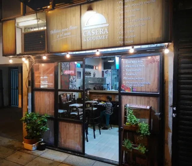 Casera & Gourmet!