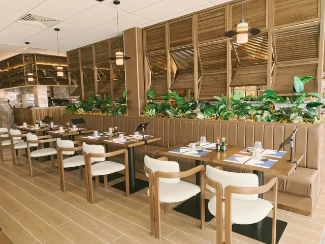 SUSHI KOBBO BASSINS À FLOT