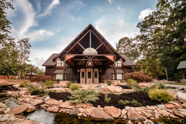 Timber Rock Lodge: Hotel, Spa & Weddings