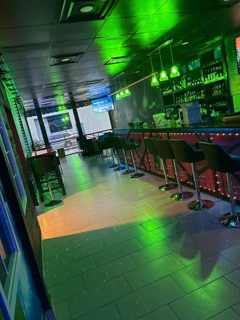Spotlight Bar & Lounge
