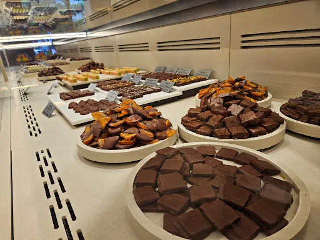 Manam Chocolate Karkhana