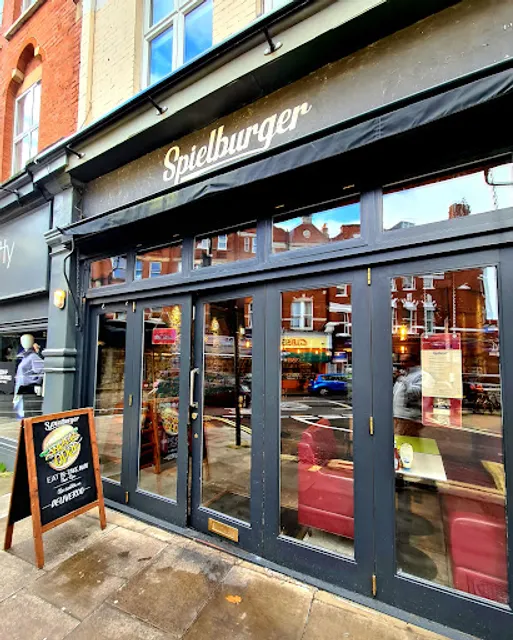 Spielburger Hampstead